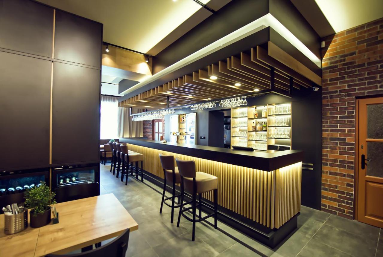 Restaurace A Penzion Praha Dolní Dunajovice المظهر الخارجي الصورة